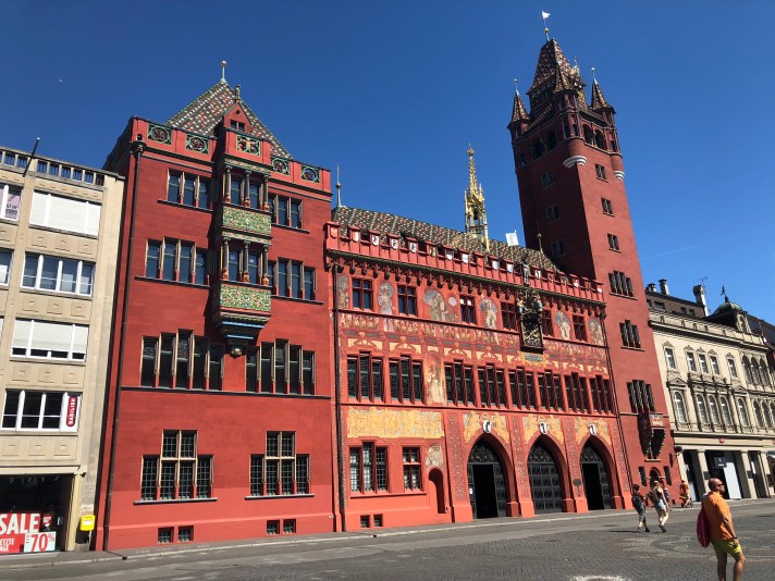 11E404BD-0E49-42FE-9557-B0CB0BFC471E