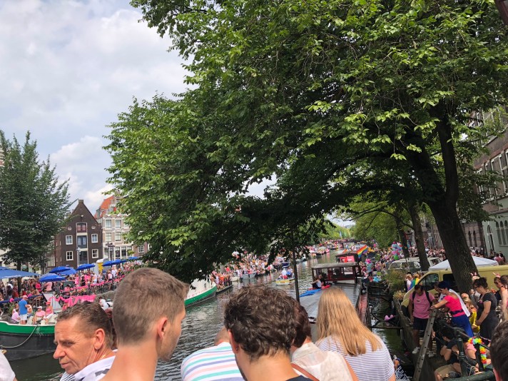 26115011-1716-4FAC-93E1-DD20ED31B59A