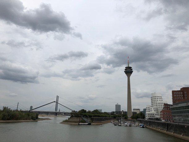 4BC33E0C-2C2A-41E0-BB65-98D1D4A571D4