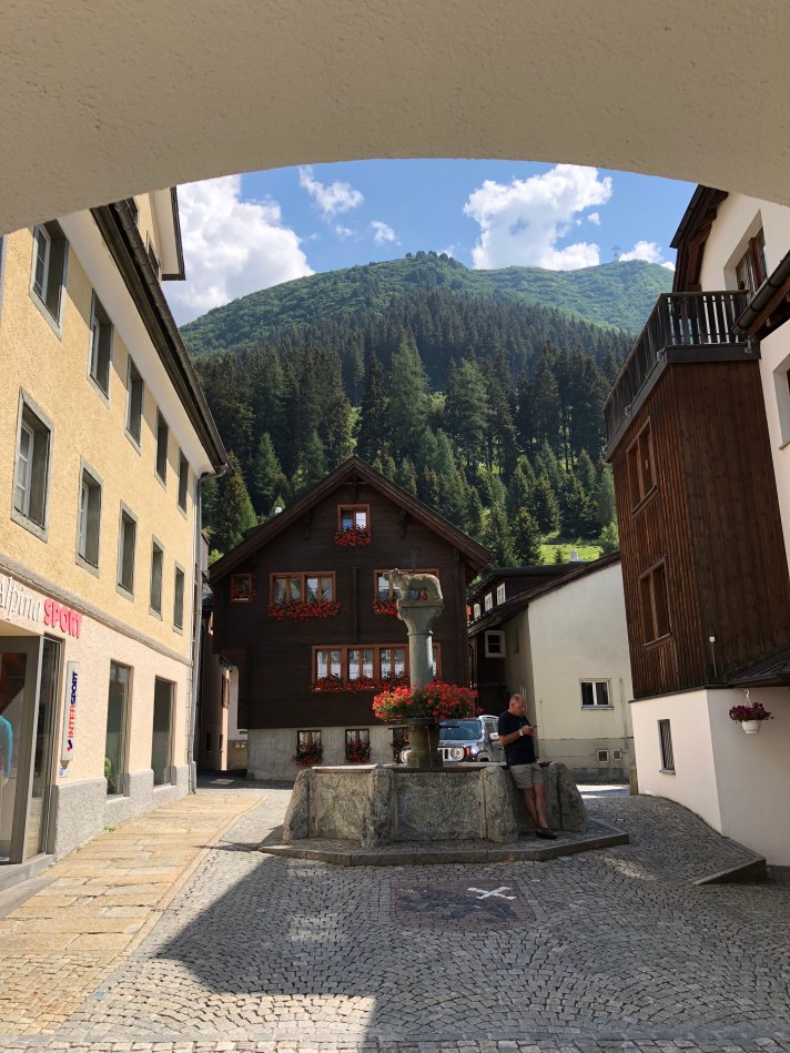 7D8B0069-0FA3-4796-BFD3-6AEB3F105AA5