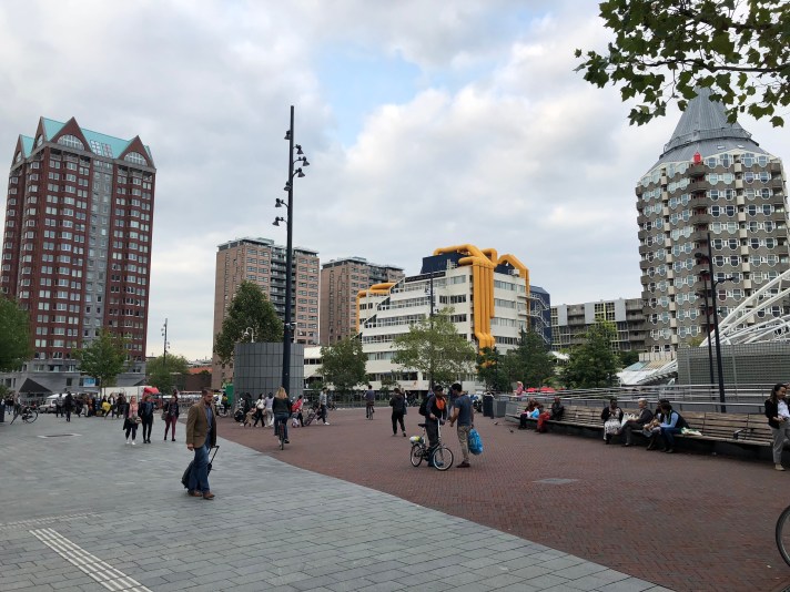 7EC5E06A-D9BC-4C52-921A-E56D28441336