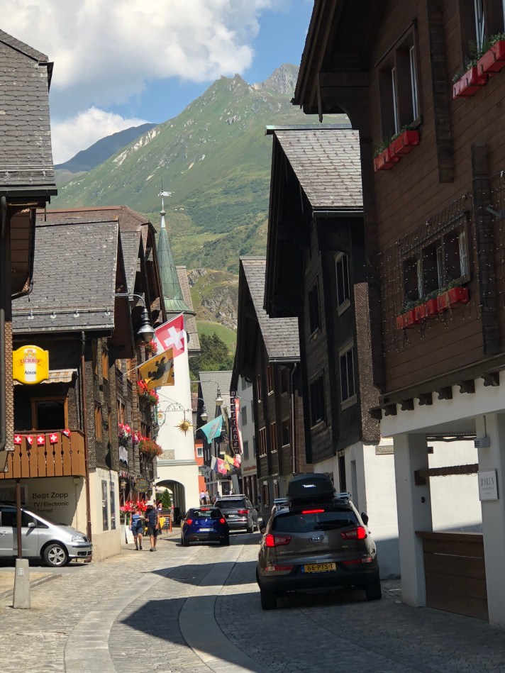 8120AE02-B6BF-4CF9-8032-0B2B11A12DC4