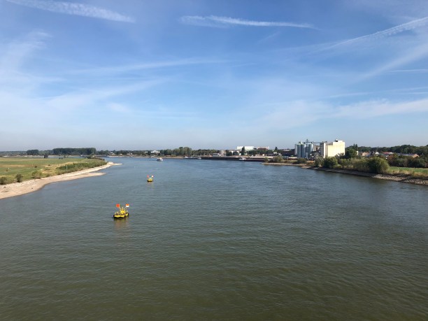 B46A1F70-DD30-47AF-A948-FC108D4CB518