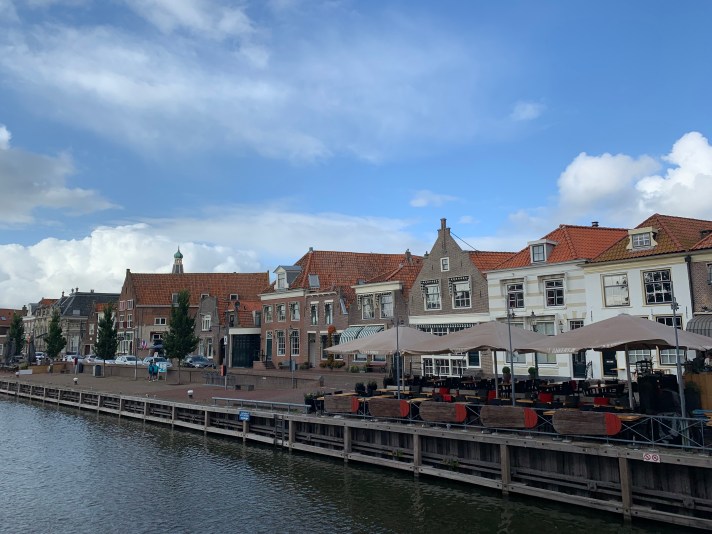 D0744BF8-A58A-4542-BF51-6FCAFFC25028